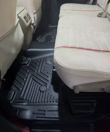 Tapete 3D instalado num Peugeot 308 2023